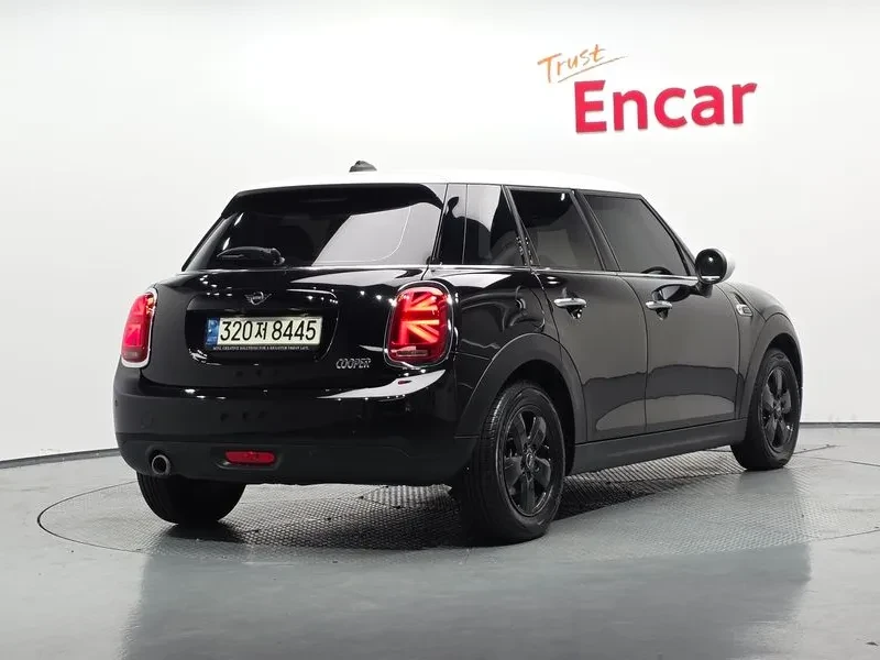 Mini Cooper 64K KM, снимка 2 - Автомобили и джипове - 56464213
