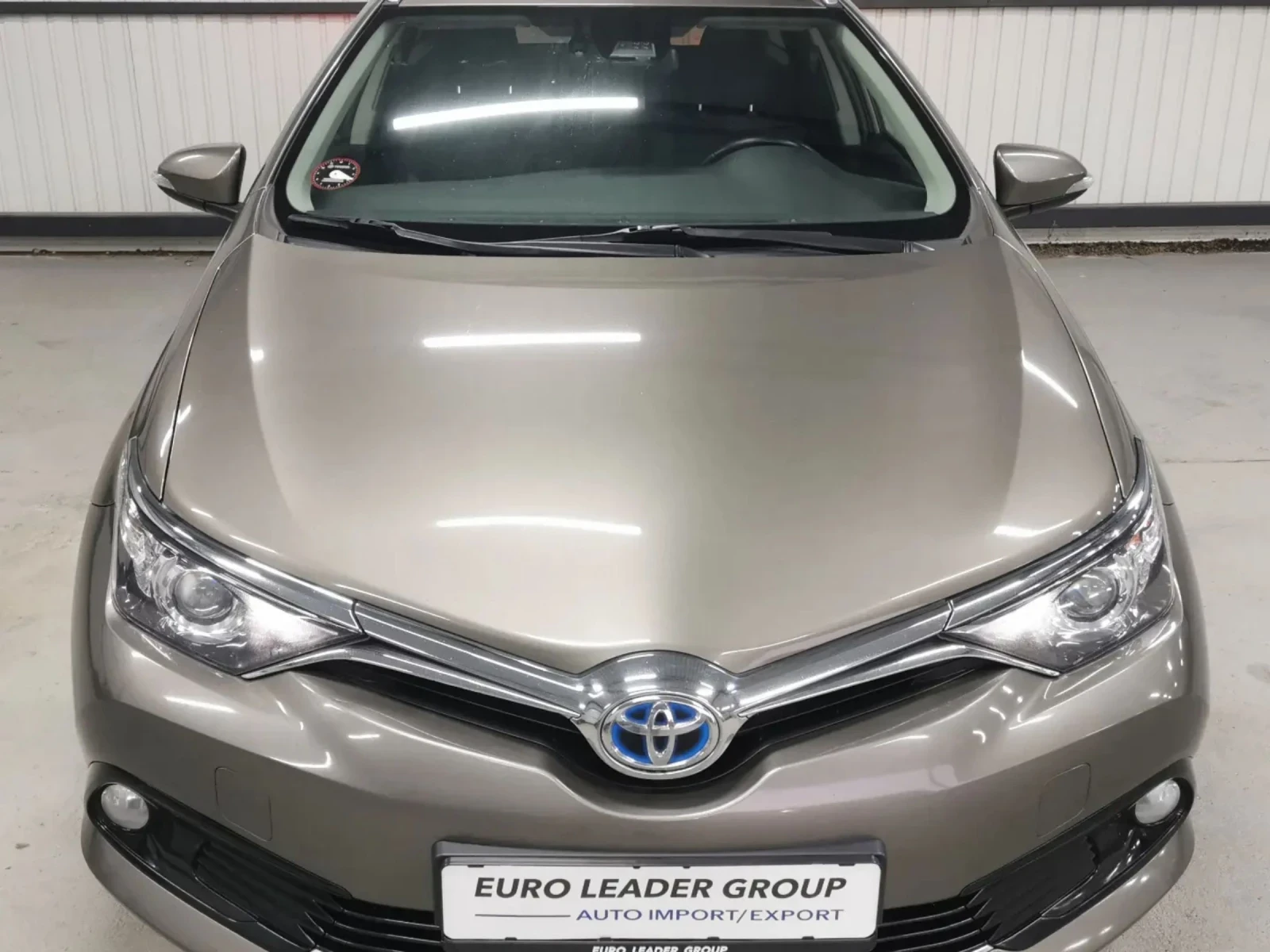 Toyota Auris  - изображение 2