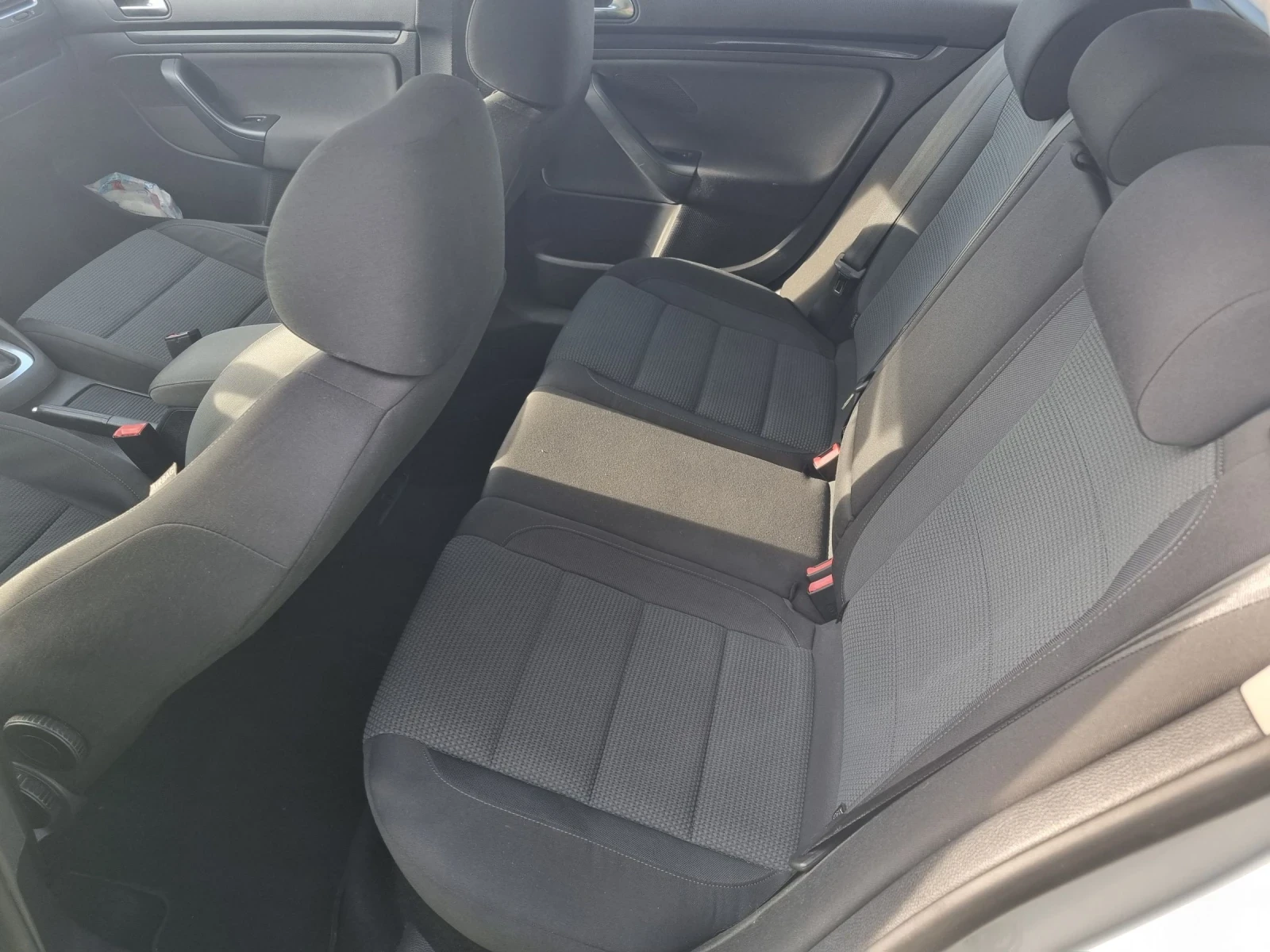VW Golf 1.6  TDI - изображение 6