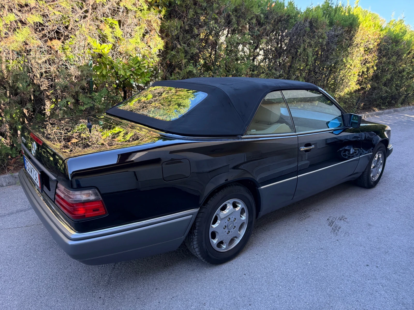 Mercedes-Benz E 320 124 - изображение 3