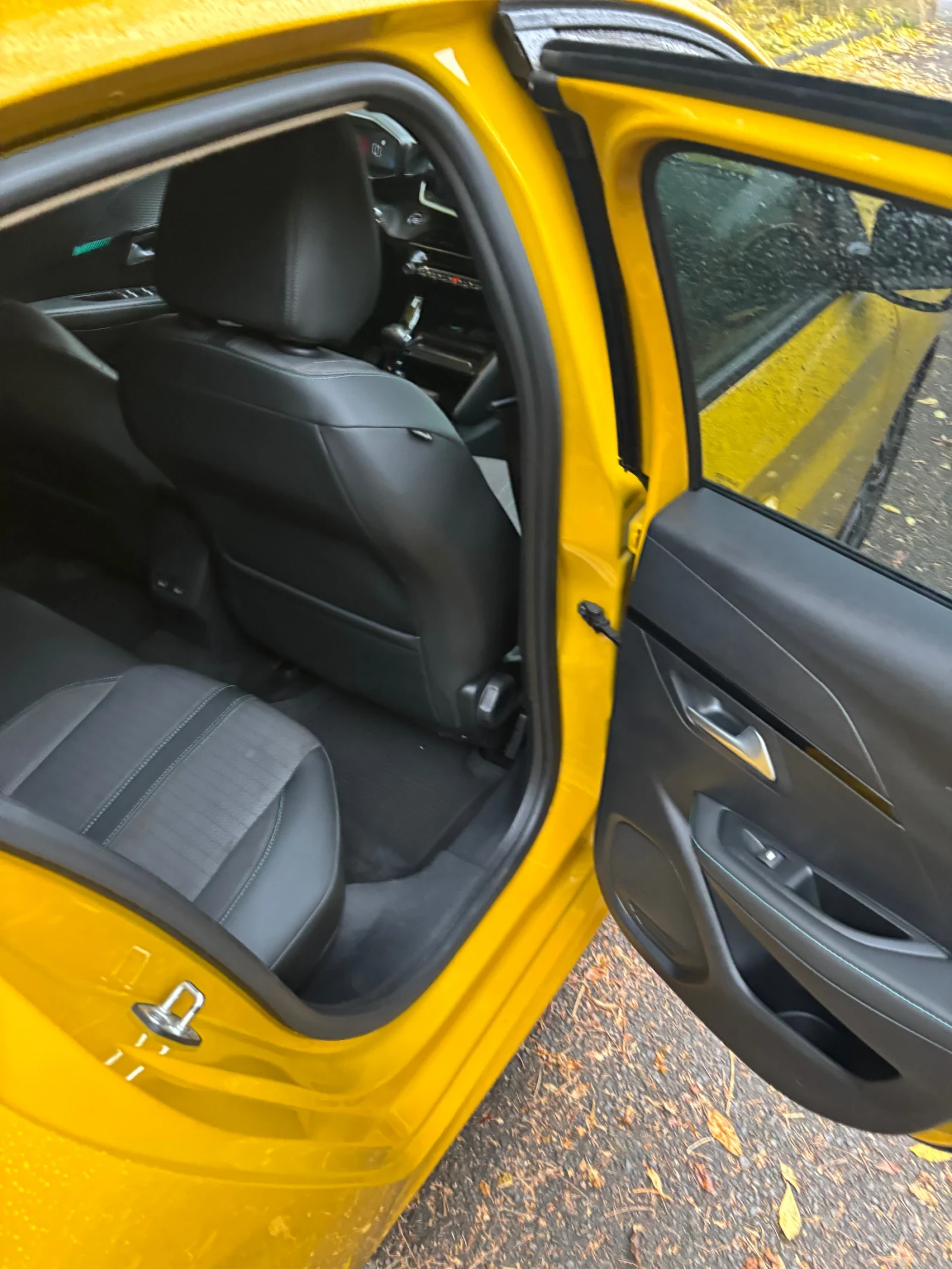 Peugeot 208 HDI - изображение 8