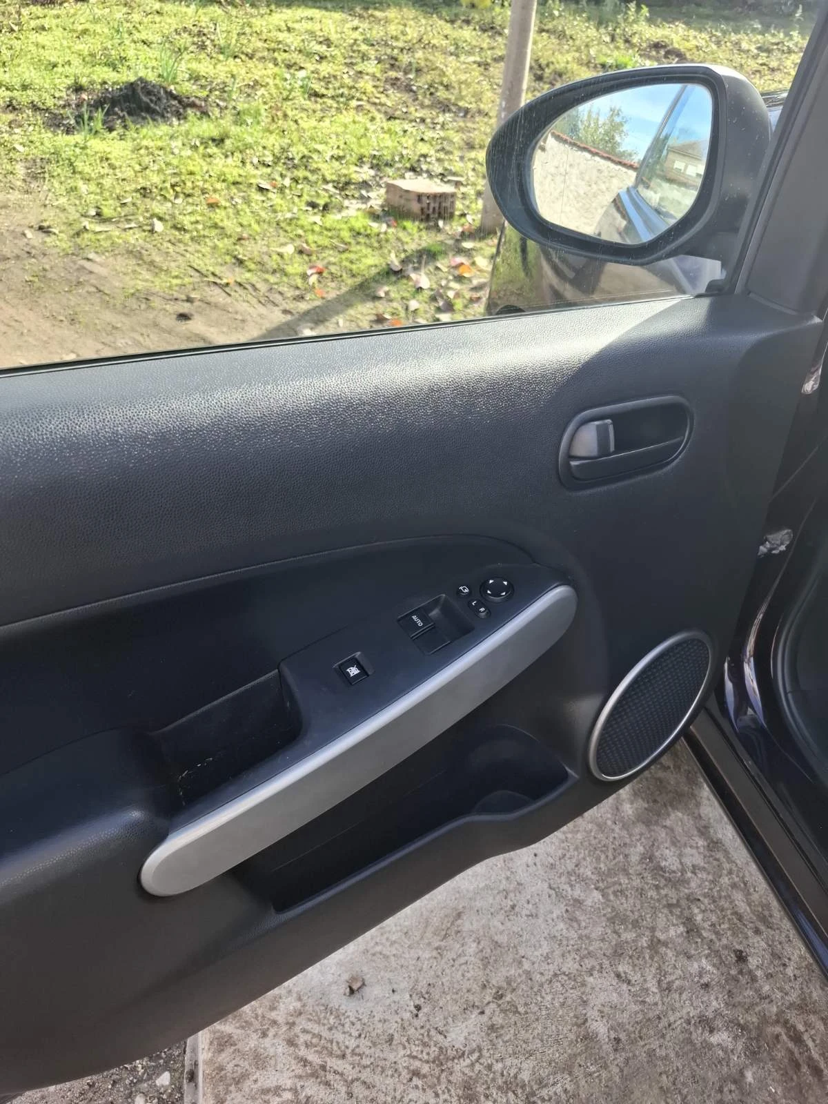 Mazda 2 | Mobile.bg   6