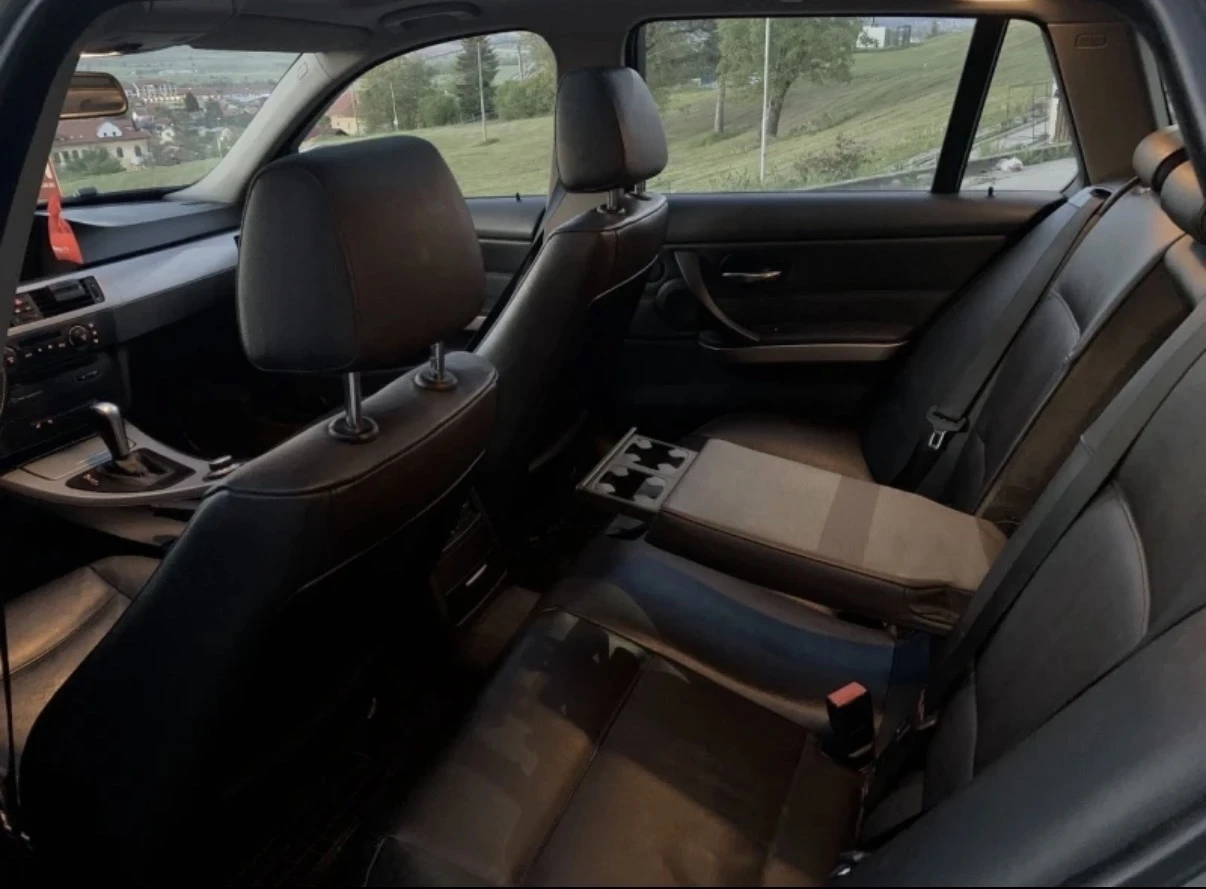 BMW 320 M-PACK* HI-FI* PANO* NAVI, снимка 9 - Автомобили и джипове - 53830678