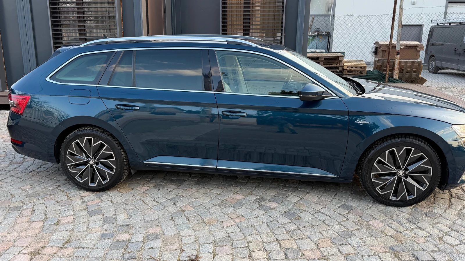 Skoda Superb, снимка 14 - Автомобили и джипове - 54214097