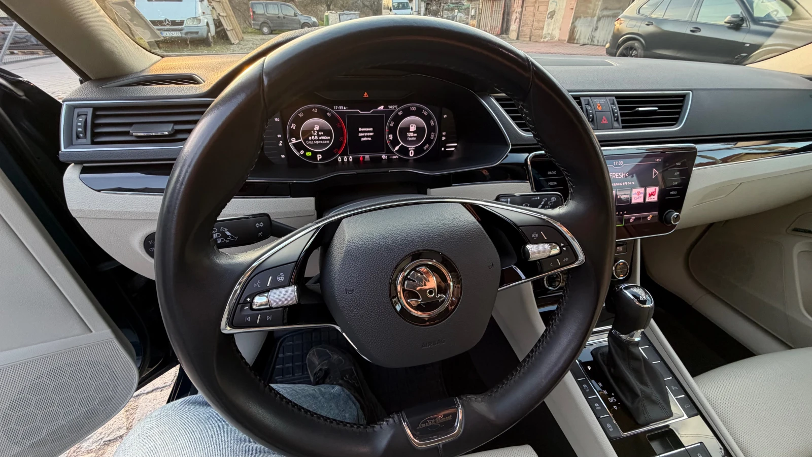 Skoda Superb, снимка 6 - Автомобили и джипове - 54214097