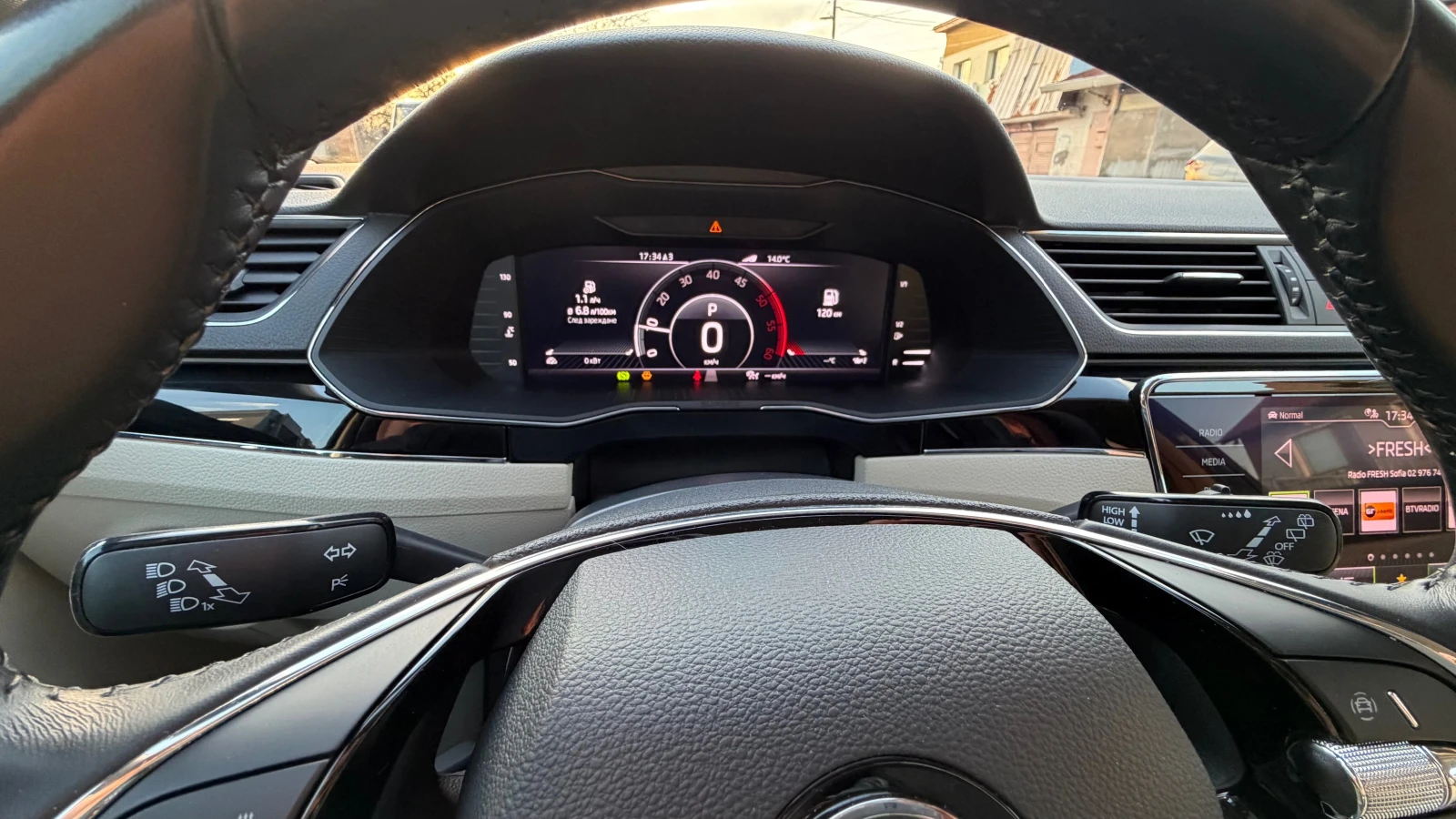 Skoda Superb, снимка 15 - Автомобили и джипове - 54214097