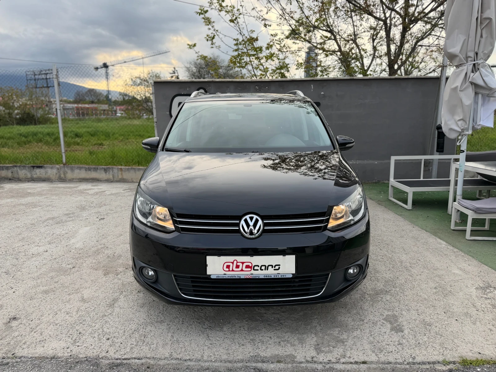 VW Touran 1.6TDI 6+ 1 Euro5b, снимка 3 - Автомобили и джипове - 54359866