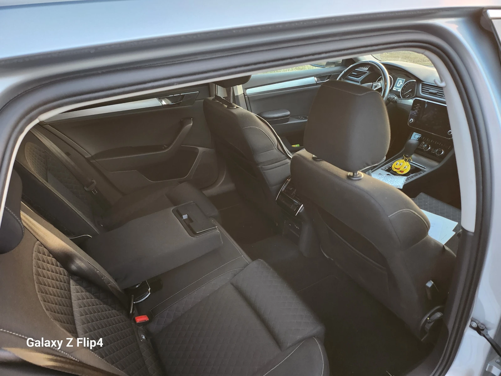 Skoda Superb ŠKODA Superb KEYLESS 2.0 TDI, снимка 5 - Автомобили и джипове - 54931842