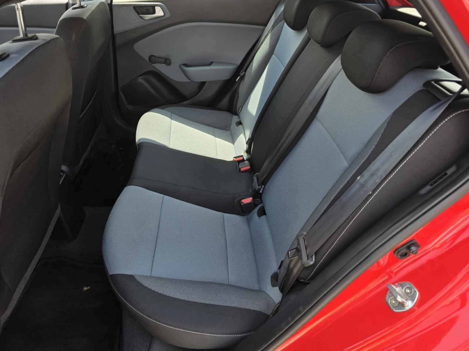 Hyundai I20 1.2, снимка 14 - Автомобили и джипове - 55175862