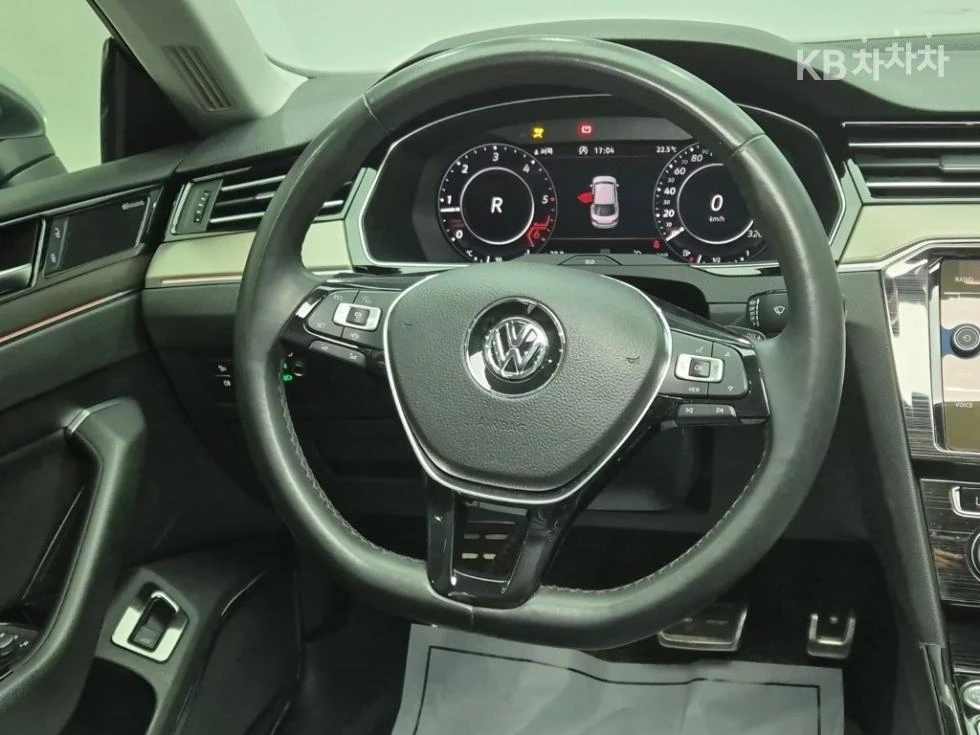 VW Arteon, снимка 9 - Автомобили и джипове - 55192943