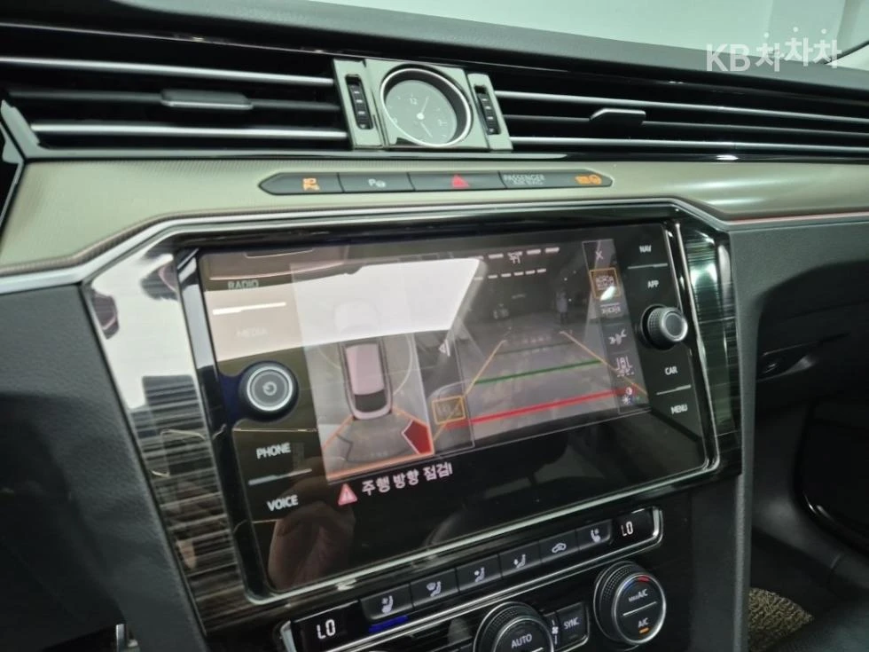 VW Arteon, снимка 15 - Автомобили и джипове - 55192943
