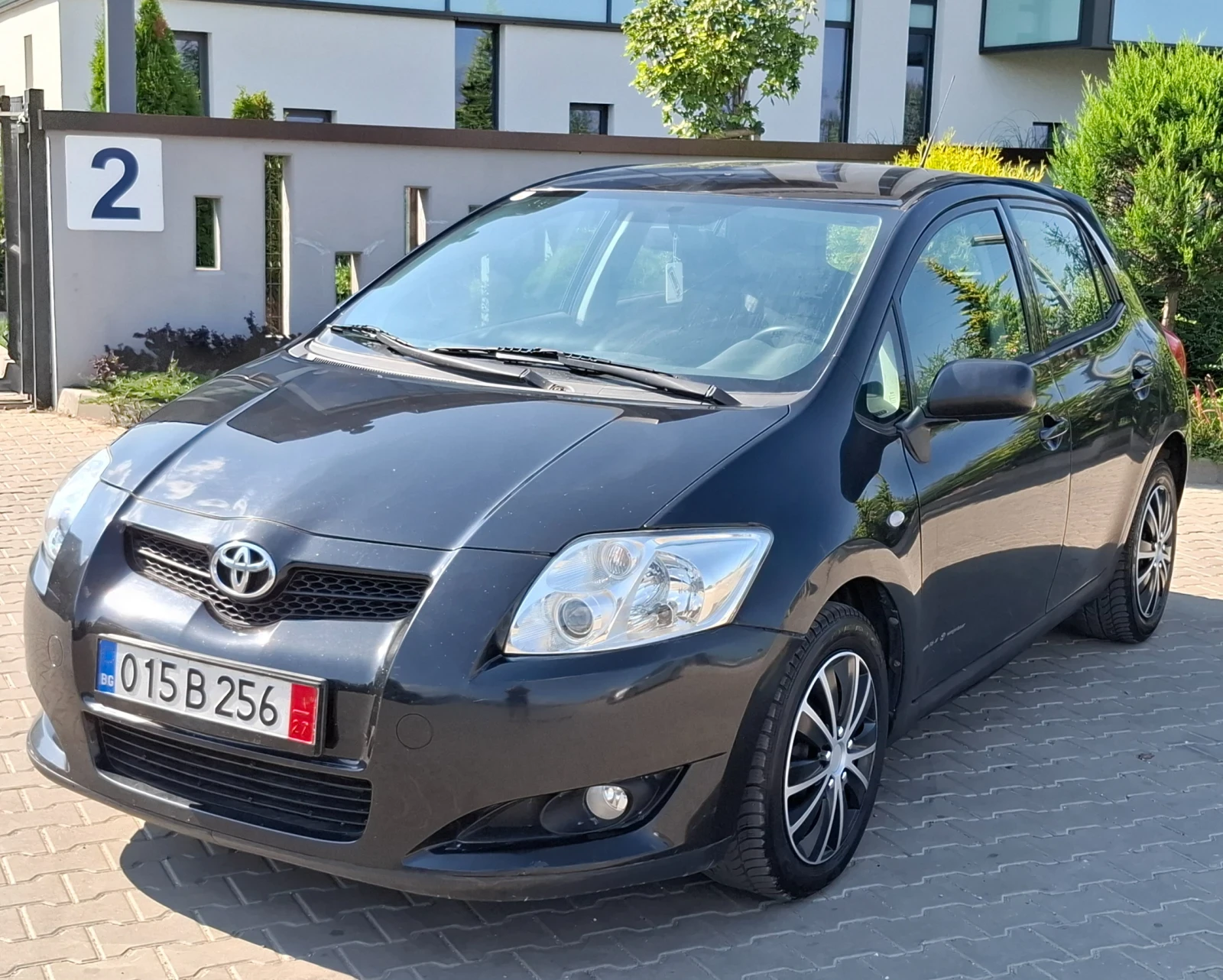 Toyota Auris 1.4D4D* (90кс)* KLIMATRONIK* НОВ ВНОС* , снимка 2 - Автомобили и джипове - 55593047