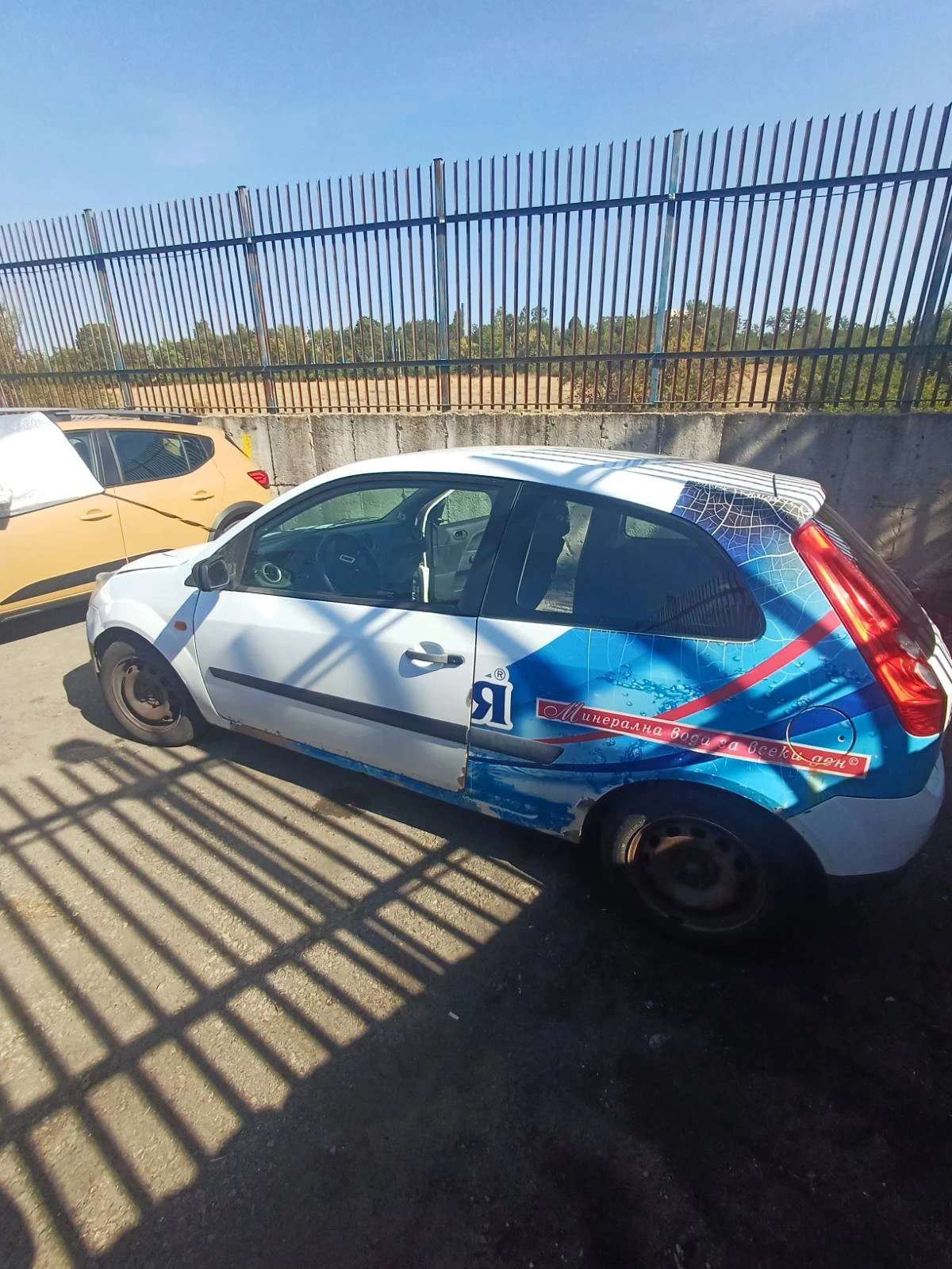 Ford Fiesta, снимка 5 - Автомобили и джипове - 56080355