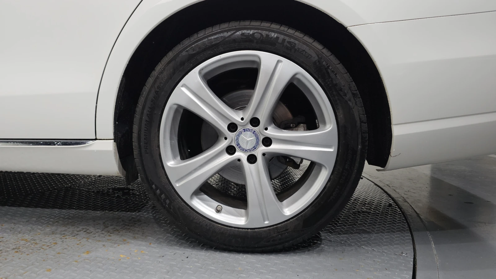 Mercedes-Benz E 220 4Matic Avantgarde autoprime.bg, снимка 14 - Автомобили и джипове - 56033508