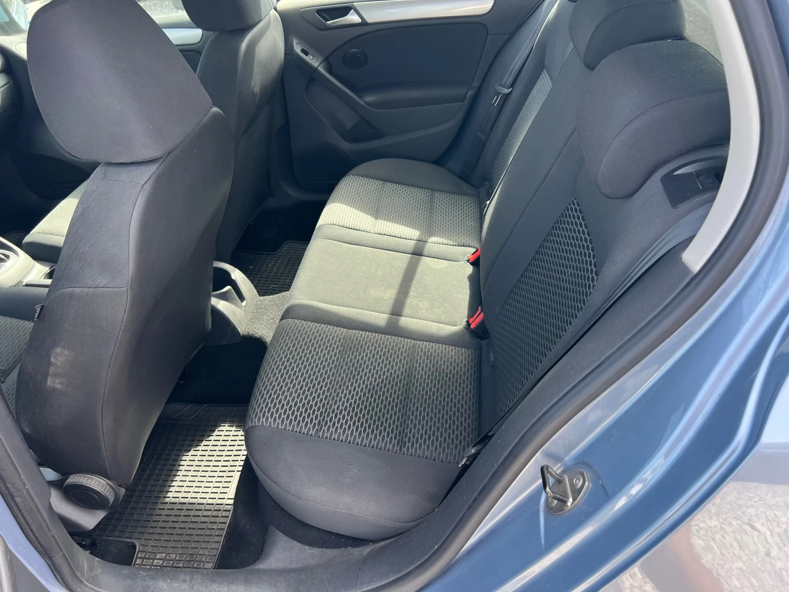 VW Golf 1.4 80коня 70000км Нов внос Австрия, снимка 9 - Автомобили и джипове - 56153592