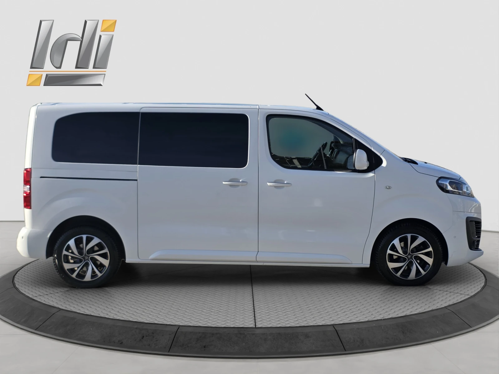 Citroen Jumpy Spacetourer, снимка 7 - Автомобили и джипове - 56653326