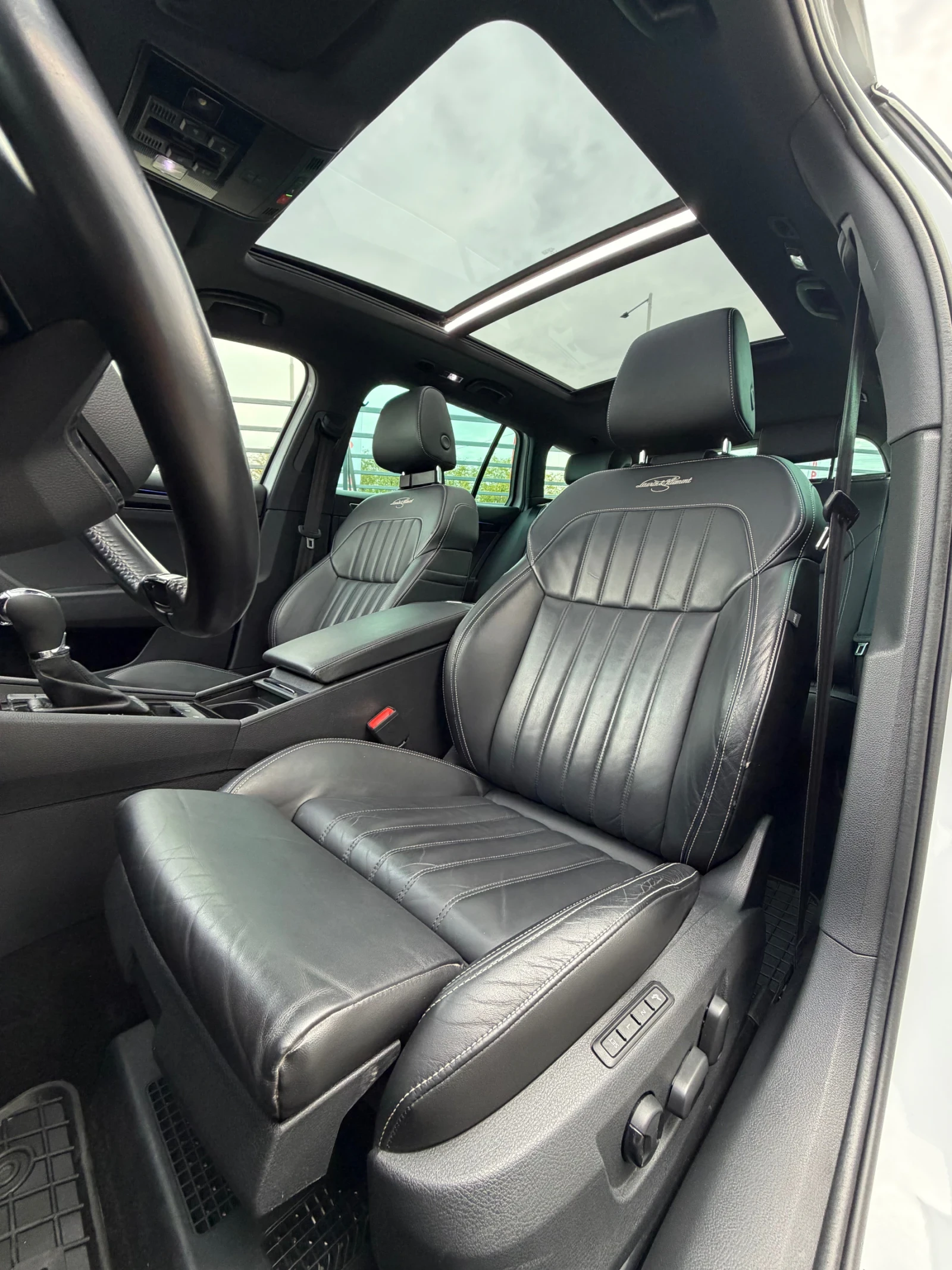 Skoda Superb Laurin & Klement FULL, снимка 14 - Автомобили и джипове - 56675073
