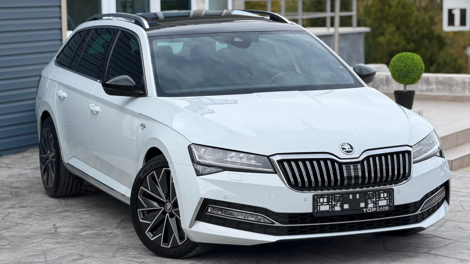 Skoda Superb Laurin & Klement FULL, снимка 3 - Автомобили и джипове - 56675073