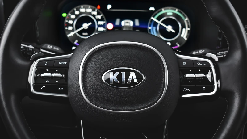 Kia Sorento 1.6 T-GDI LIMITED PHEV AWD Automatic 6+ 1 seat, снимка 9 - Автомобили и джипове - 52529465