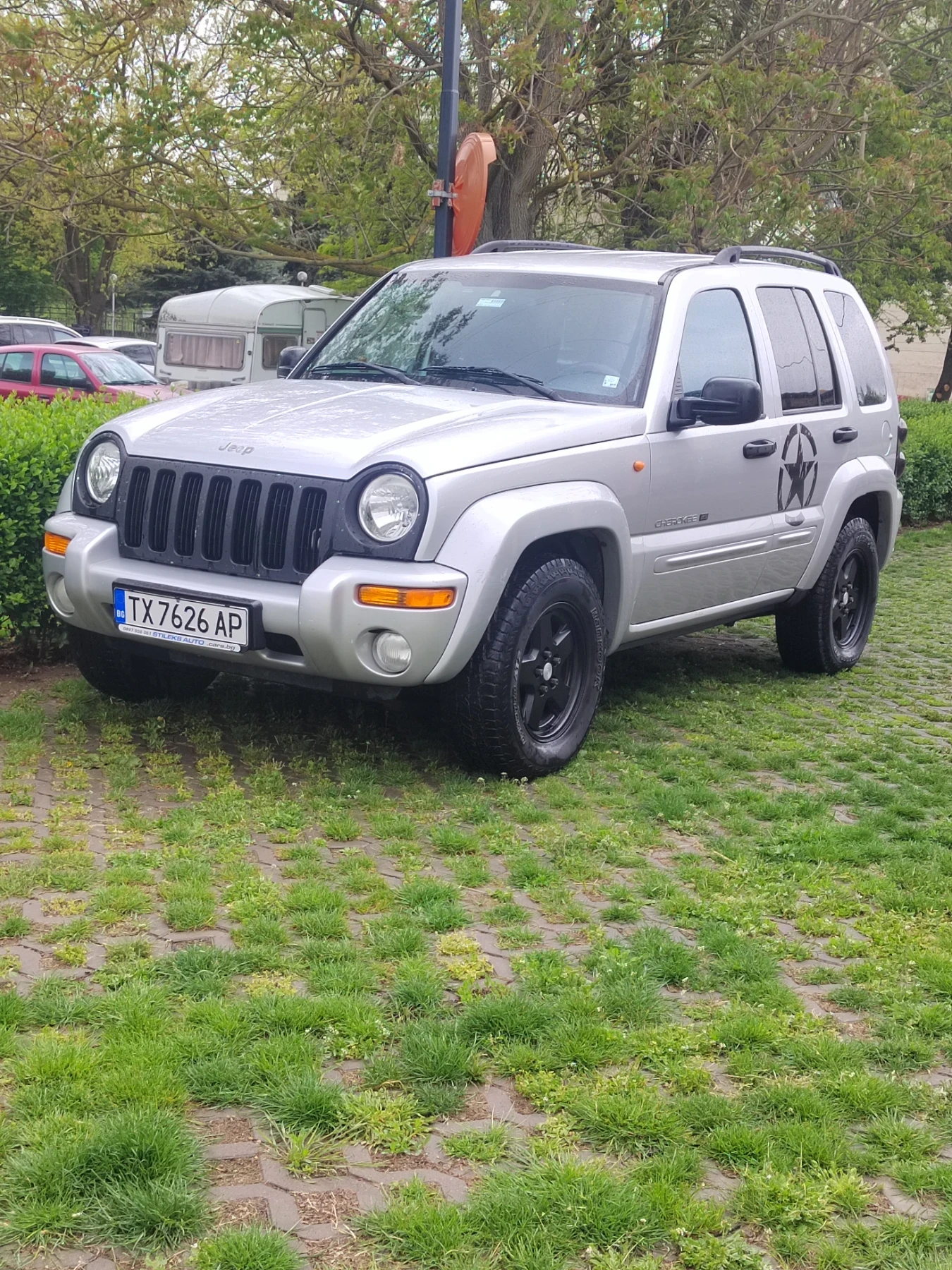 Jeep Cherokee KJ - изображение 2