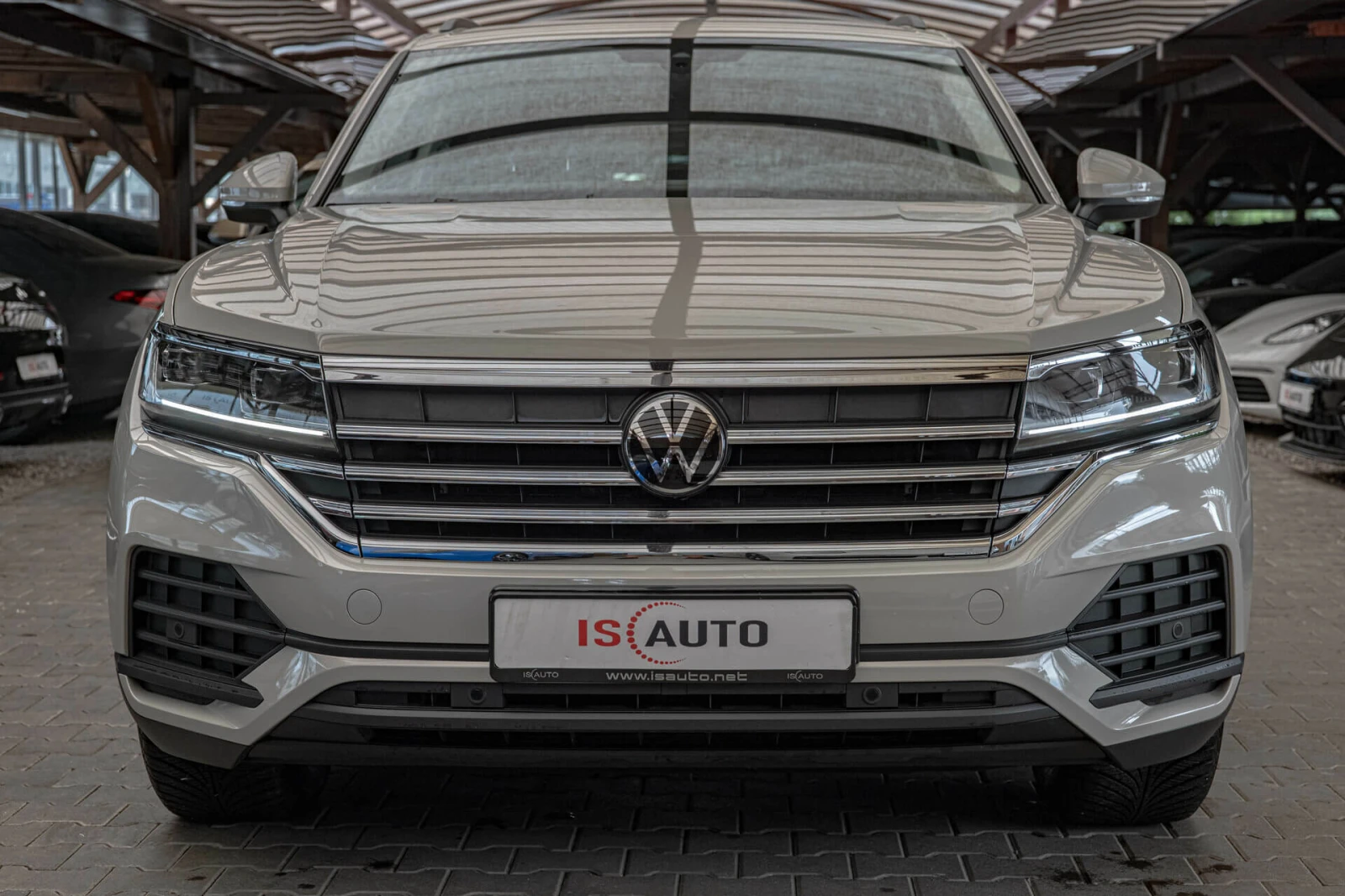 VW Touareg 3.0TDI/4Motion/Virtual/Камера/Подгрев - изображение 2