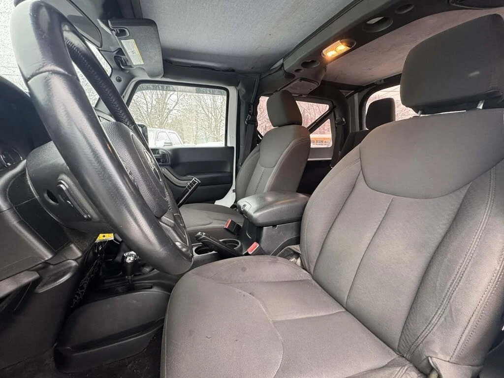 Jeep Wrangler АвтоКредит* (ЦЕНА ДО БГ)Wrangler Sport , снимка 15 - Автомобили и джипове - 54127943