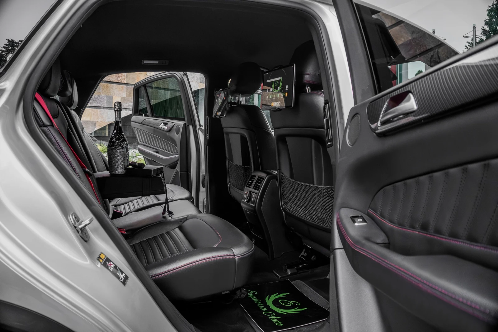 Mercedes-Benz GLE 350 d* AMG* 4MATIC* BLACK SERIES* 360CAM* CARBON* 3XTV, снимка 10 - Автомобили и джипове - 55450591