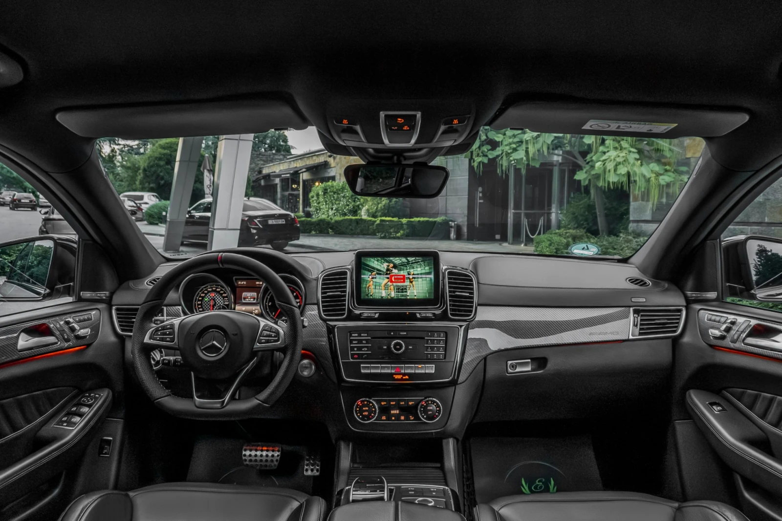 Mercedes-Benz GLE 350 d* AMG* 4MATIC* BLACK SERIES* 360CAM* CARBON* 3XTV, снимка 12 - Автомобили и джипове - 55450591