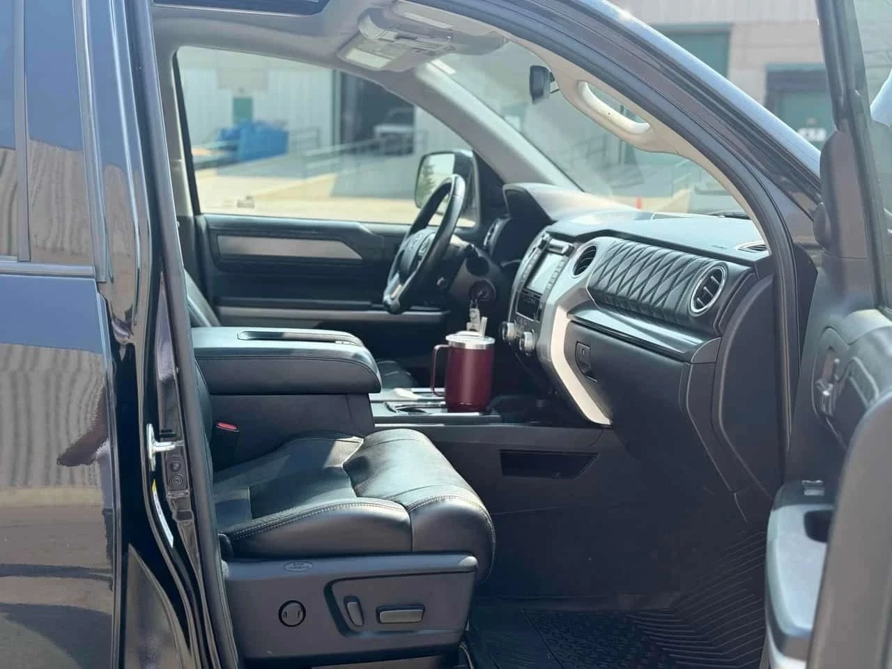 Toyota Tundra Platinum* Back cam* Шибидах* Обдух* Подгрев* 2ключ, снимка 12 - Автомобили и джипове - 55803821