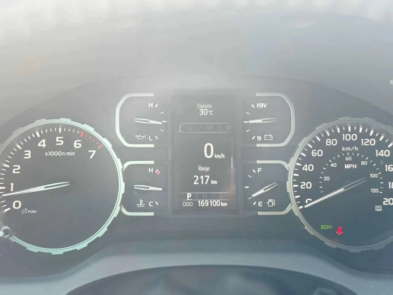 Toyota Tundra Platinum* Back cam* Шибидах* Обдух* Подгрев* 2ключ, снимка 10 - Автомобили и джипове - 55803821