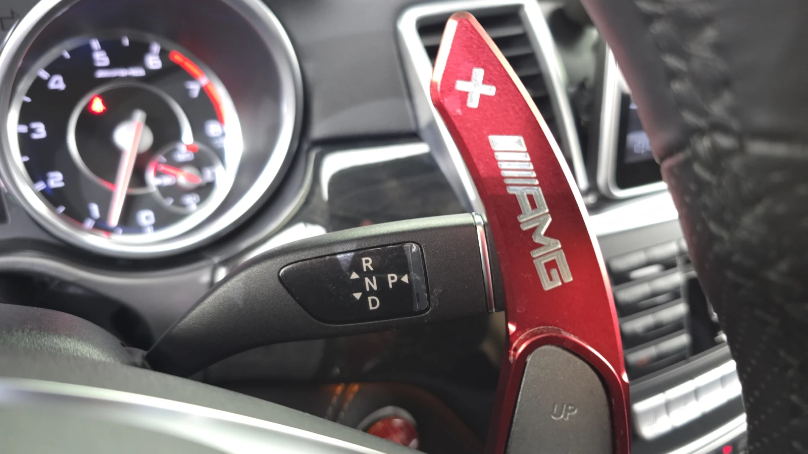 Mercedes-Benz ML 63 AMG ЕЛ. БАГАЖНИК* ЛЮК* КРАЙНА ЦЕНА, снимка 9 - Автомобили и джипове - 55983387