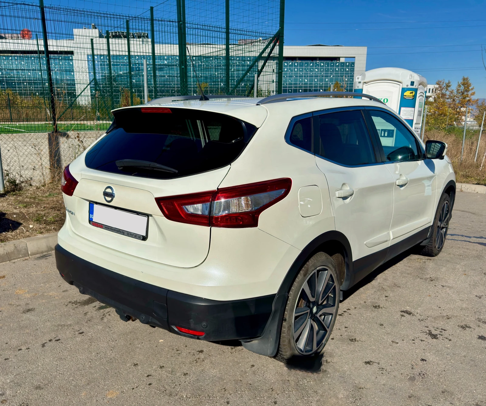 Nissan Qashqai, снимка 6 - Автомобили и джипове - 56652961