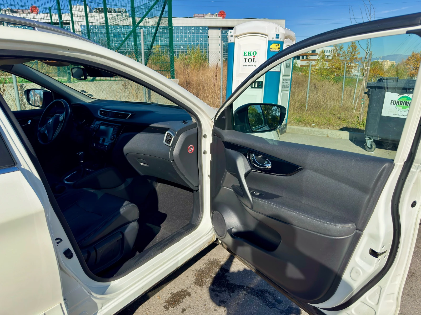Nissan Qashqai, снимка 9 - Автомобили и джипове - 56652961