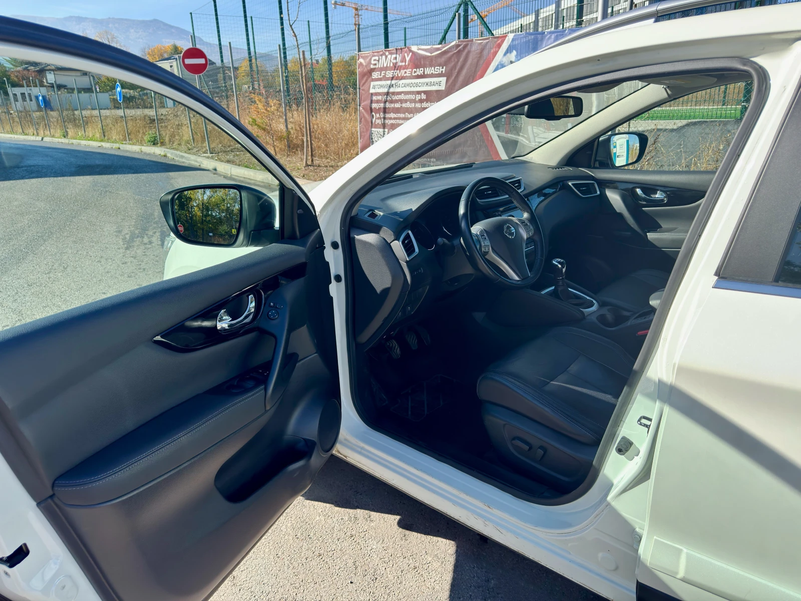 Nissan Qashqai, снимка 8 - Автомобили и джипове - 56652961
