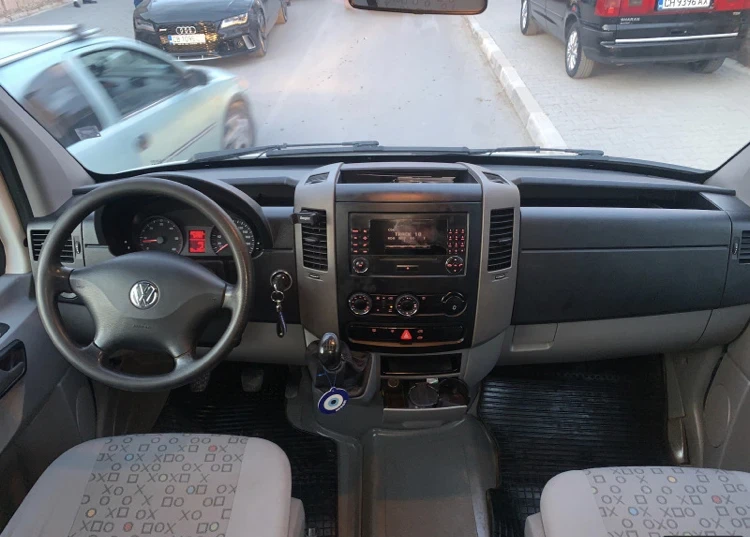 VW Crafter 2.5 TD? 163 k.с, снимка 8 - Бусове и автобуси - 47500091