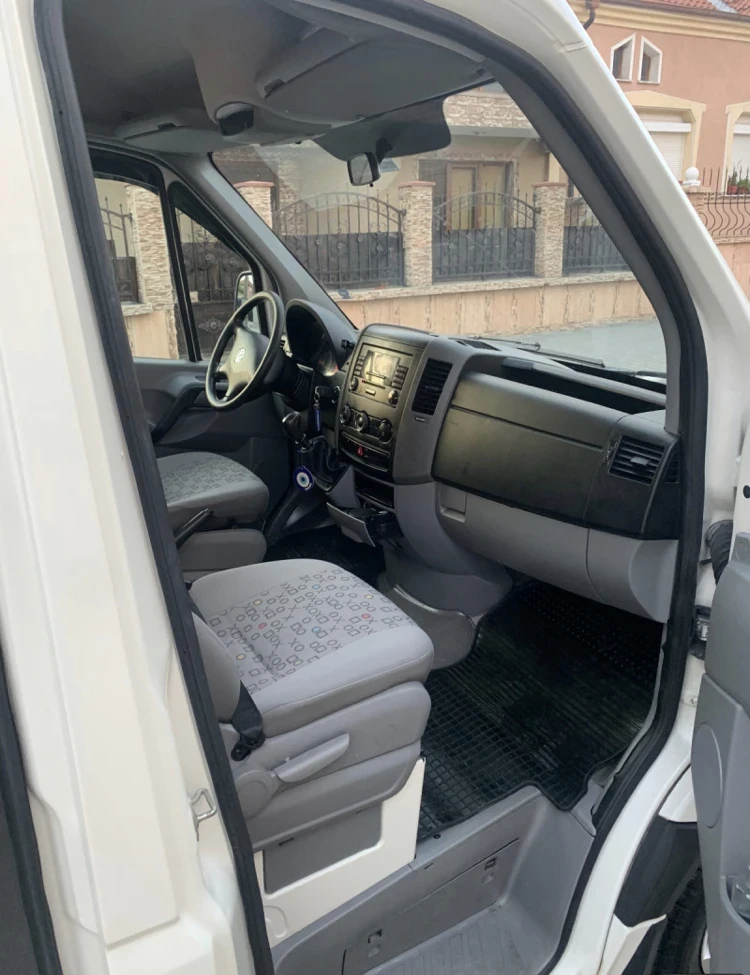 VW Crafter 2.5 TD? 163 k.с, снимка 7 - Бусове и автобуси - 47500091