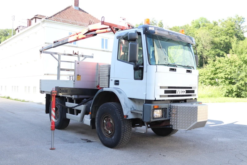 Iveco Eurocargo 140E24 4x4 + Кран + Лебедка, снимка 2 - Камиони - 45900256