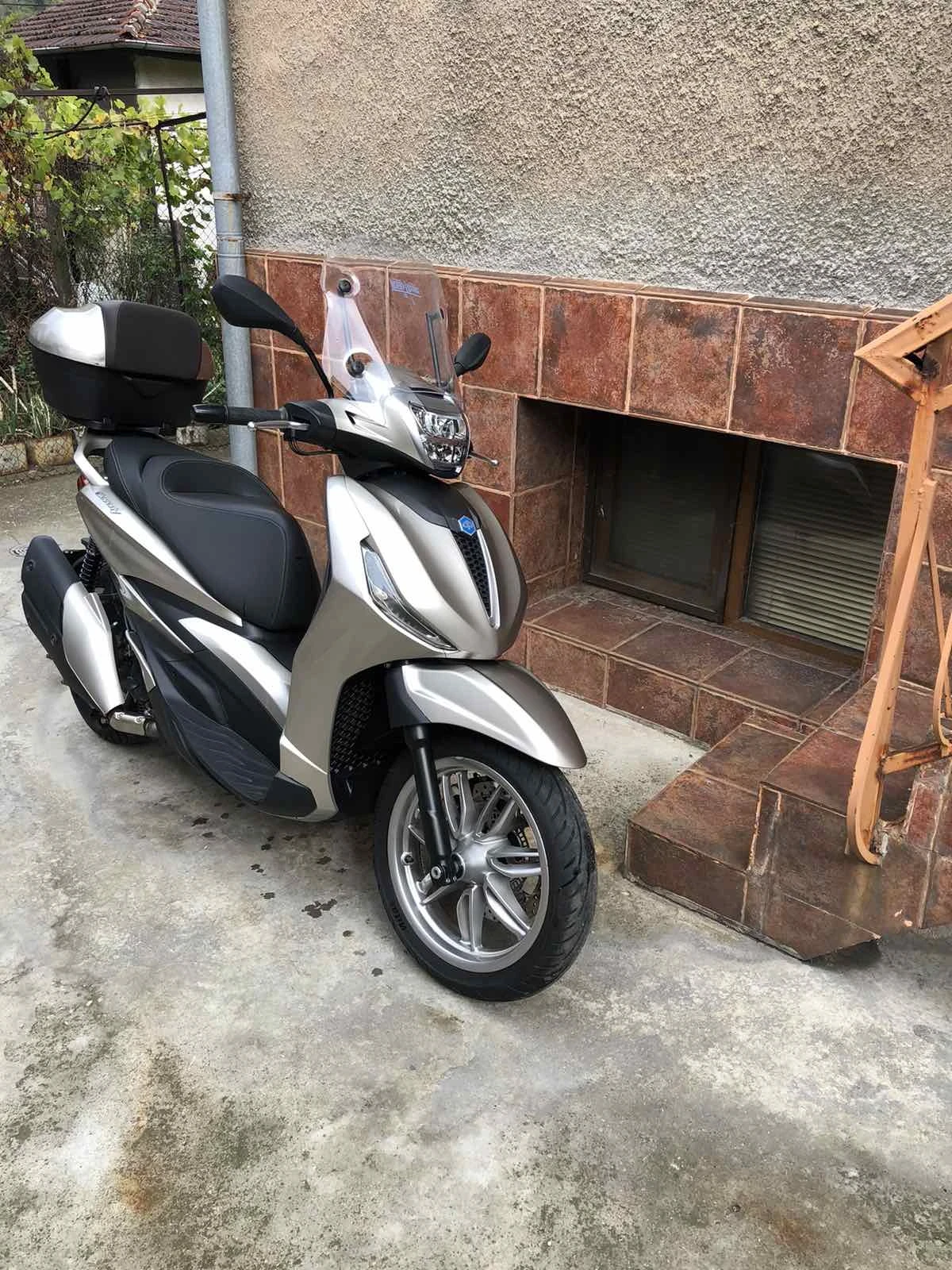 Piaggio Beverly 400 i.  HPI | Mobile.bg   12