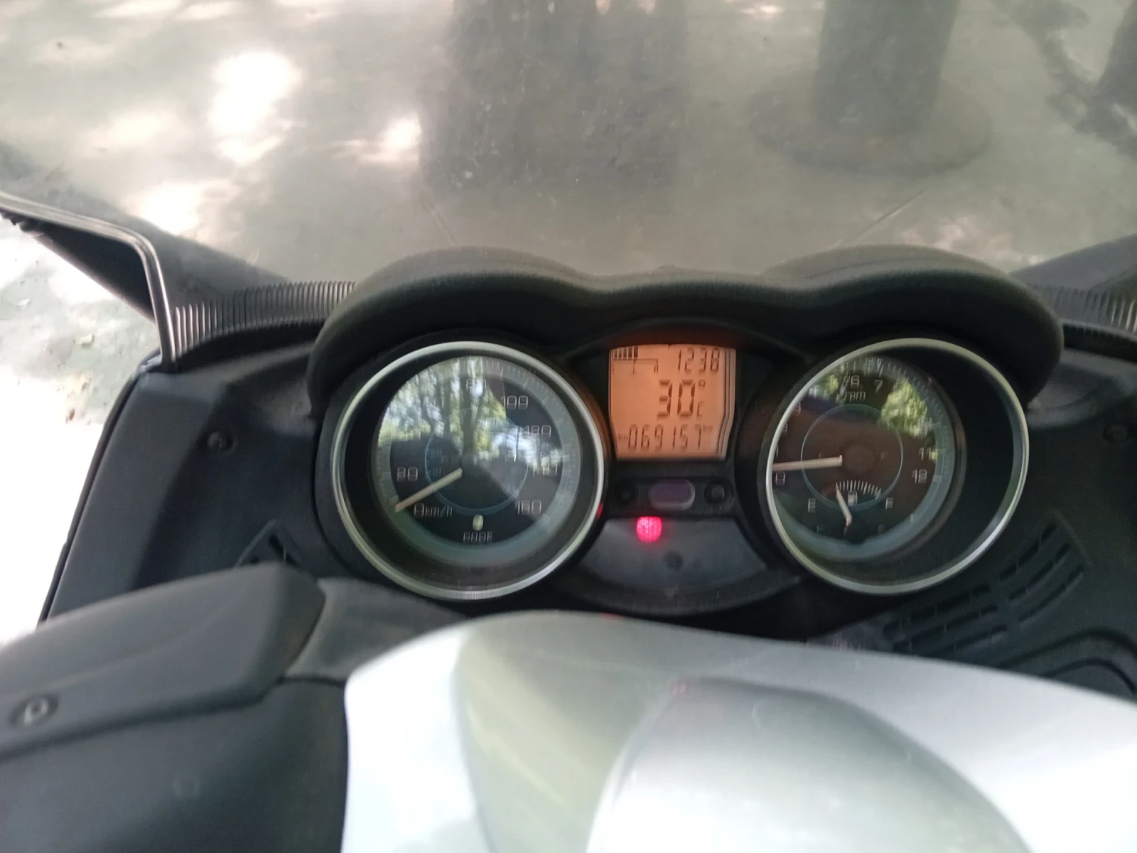 Piaggio XEvo  - изображение 5