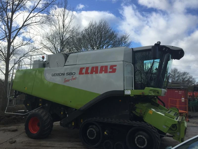 Комбайн Claas LEXION 580 TT- НАЛИЧНА И НАМАЛЕНА!, снимка 3 - Селскостопанска техника - 47418142