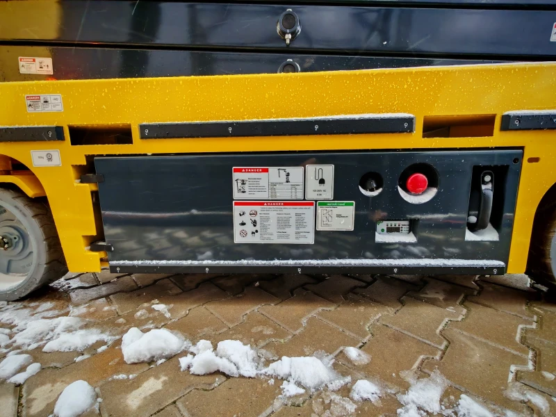 Автовишка Друга марка Bautrax SL8X, снимка 3 - Индустриална техника - 53085859