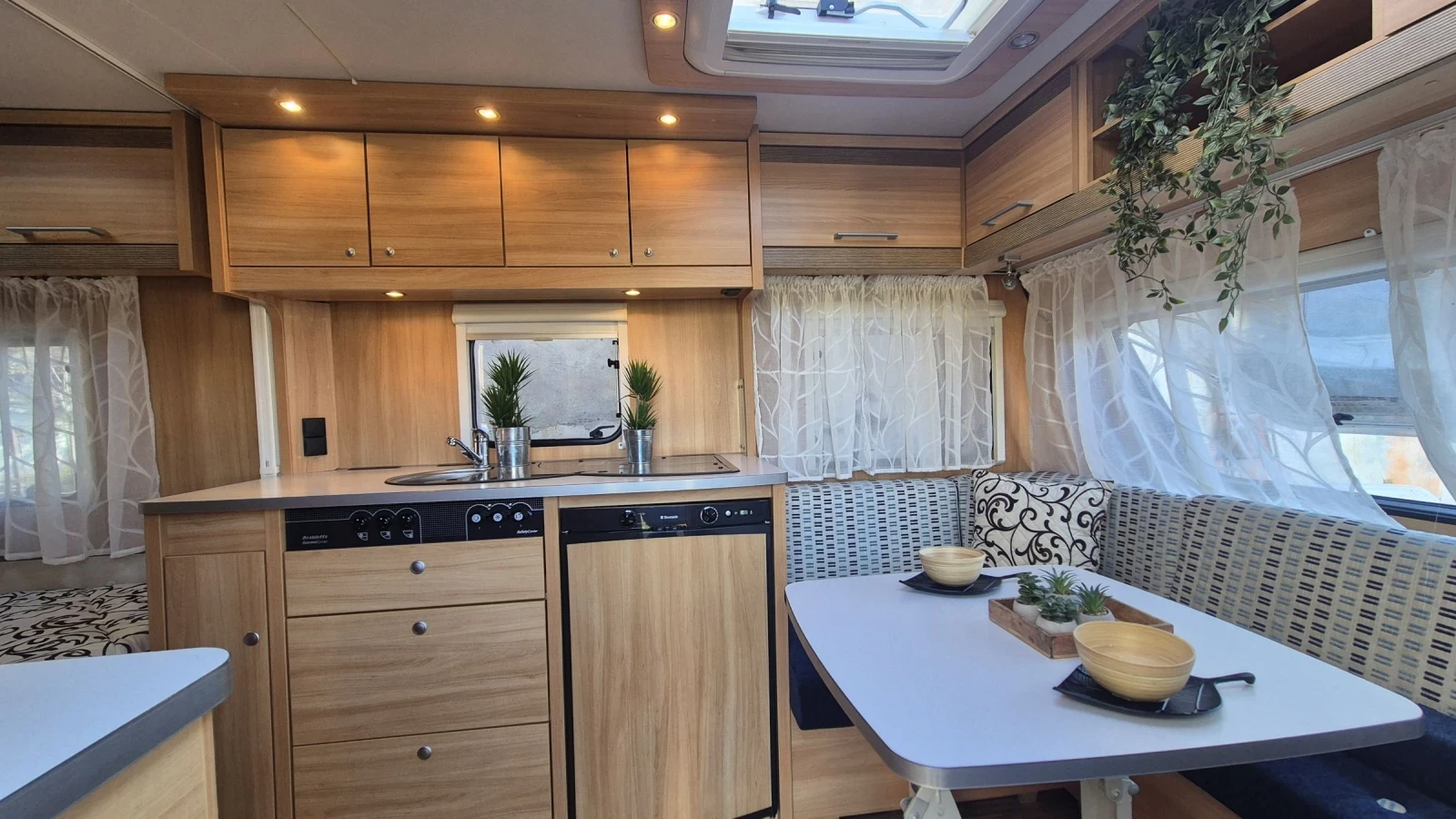 Каравана Dethleffs 450 camper  - изображение 9