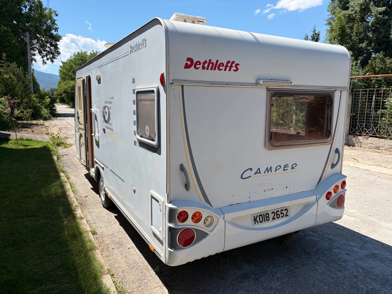 Каравана Dethleffs Camper френска спалня* 
