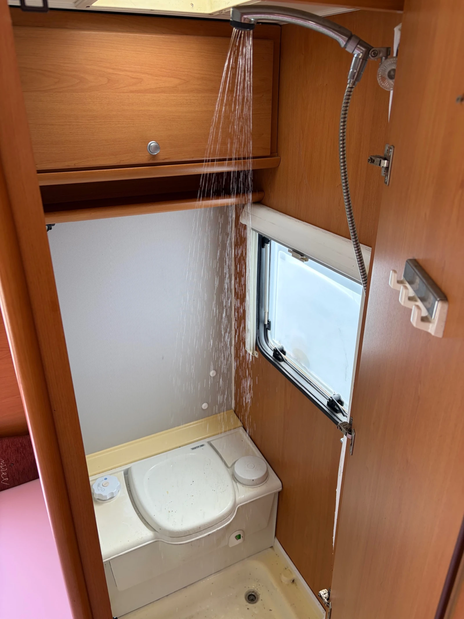 �������� Dethleffs Camper ������� ������*  | Mobile.bg � ����������� 10