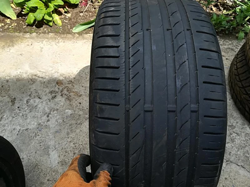 Гуми Летни 235/40R18, снимка 2 - Гуми и джанти - 21549707