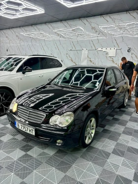 Mercedes-Benz C 200, снимка 2