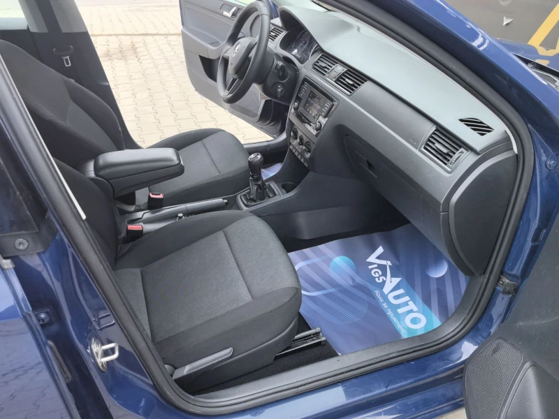 Skoda Rapid 1.4, снимка 8 - Автомобили и джипове - 52799886
