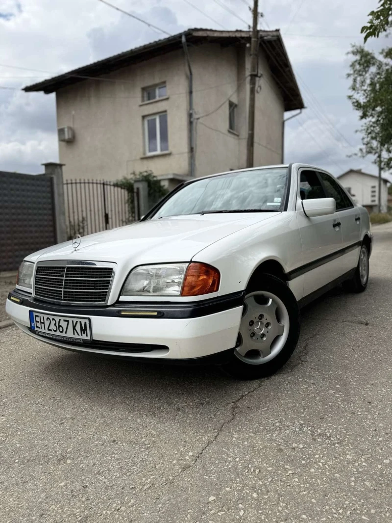 Mercedes-Benz C 180, снимка 1 - Автомобили и джипове - 47525162