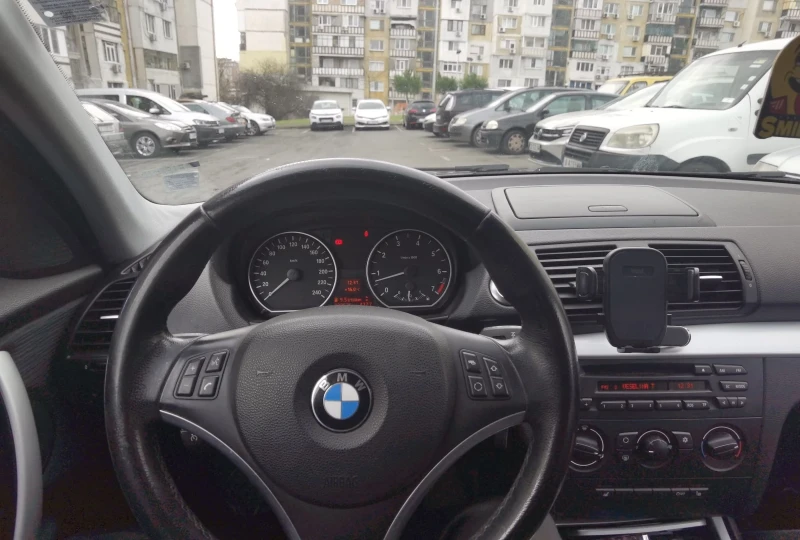 BMW 120 2.0, снимка 9 - Автомобили и джипове - 48397652