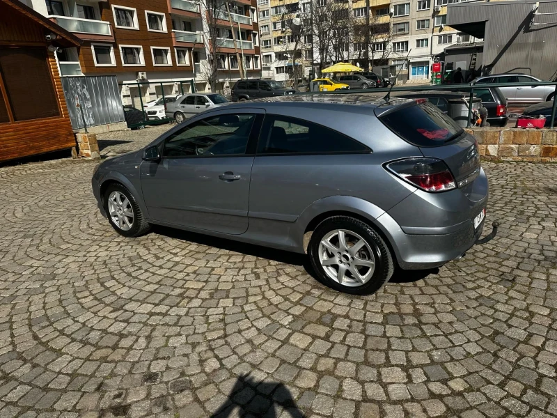 Opel Astra Обслужен 1.9 -120 КС , снимка 2 - Автомобили и джипове - 49444866